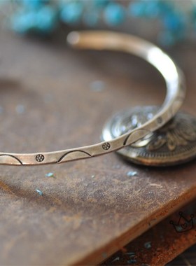 泰国清迈进口手工纯银开口刻花手镯 银饰简约可调节开口镯子