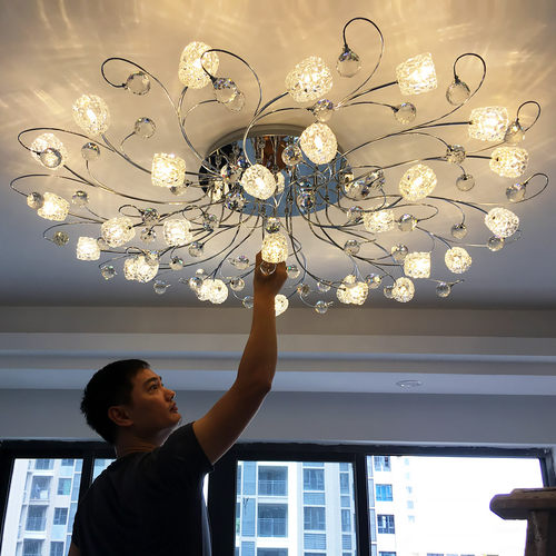 新款轻奢大气水晶吸顶灯