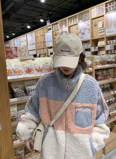 羊毛羔加厚外套，韩版宽松拼接设计，短款女装，