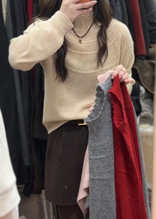 女秋冬甜美系内搭毛衣 ～领口超美镂空钩花针织衫 825782自留款 推荐