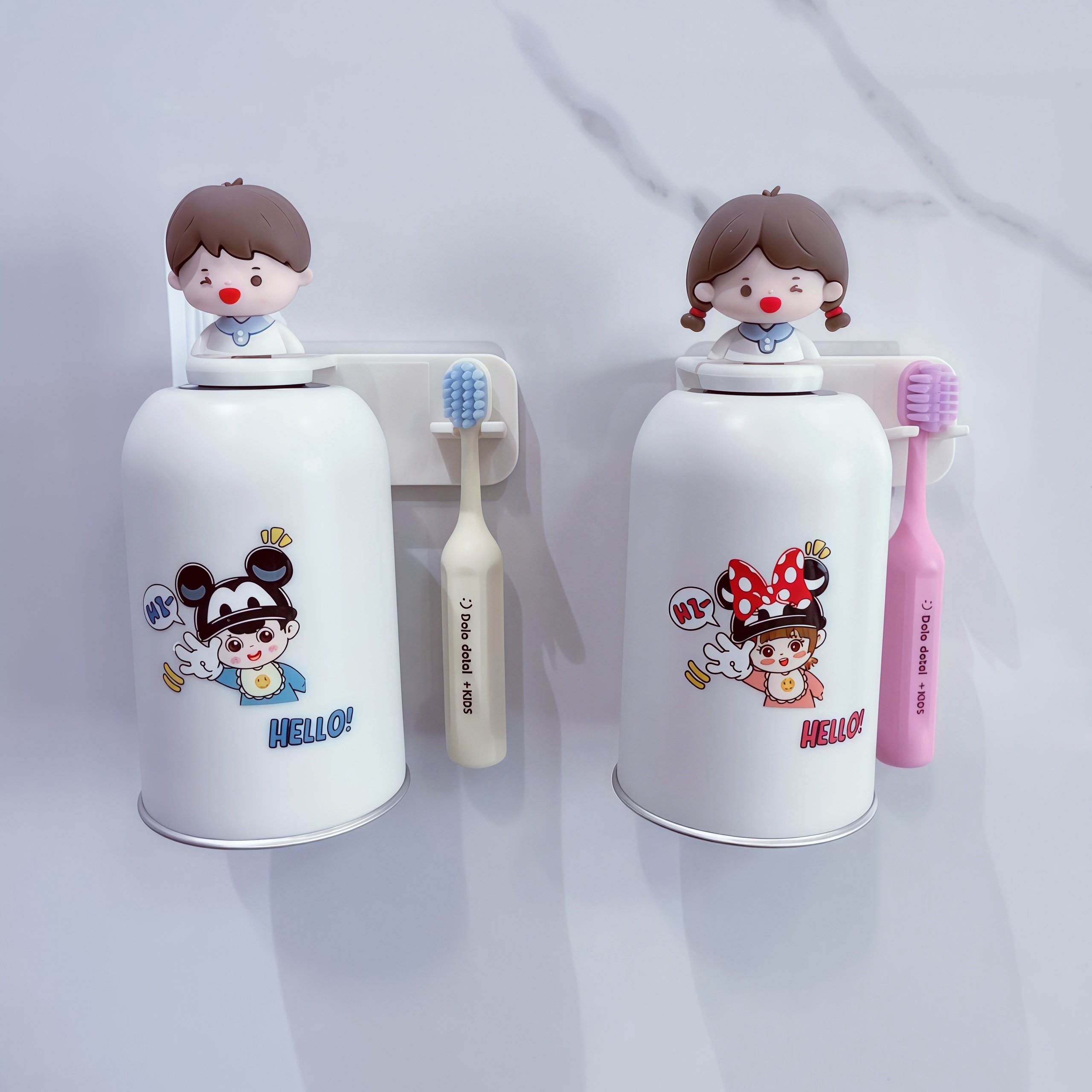 磁吸式漱口杯牙刷置物架不锈钢刷牙杯壁挂免打孔倒挂牙刷杯架简约