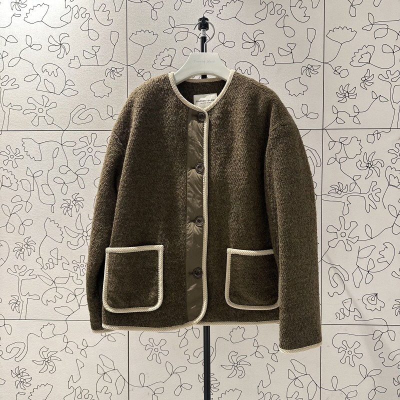 不退换全韩 THURSDAYISLAND 韩代25秋外套 T258MJK237W 5J27