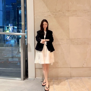 A25110 LFJA 不退换全韩百货LUCKYCHOUETTE外套 5H04 小恩推荐