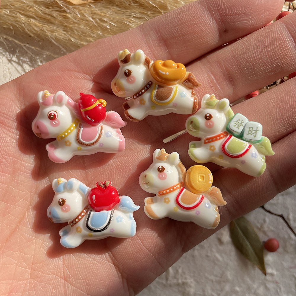 萌钻2026新款车载马上有钱小摆件发财暴富小马中国风DIY饰品配件,居家布艺,珠子/钻饰/花朵等配饰,淘宝优惠券,粉丝福利购,淘宝优惠卷