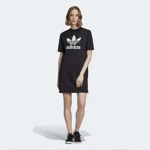 Adidas阿迪达斯长款T恤短袖