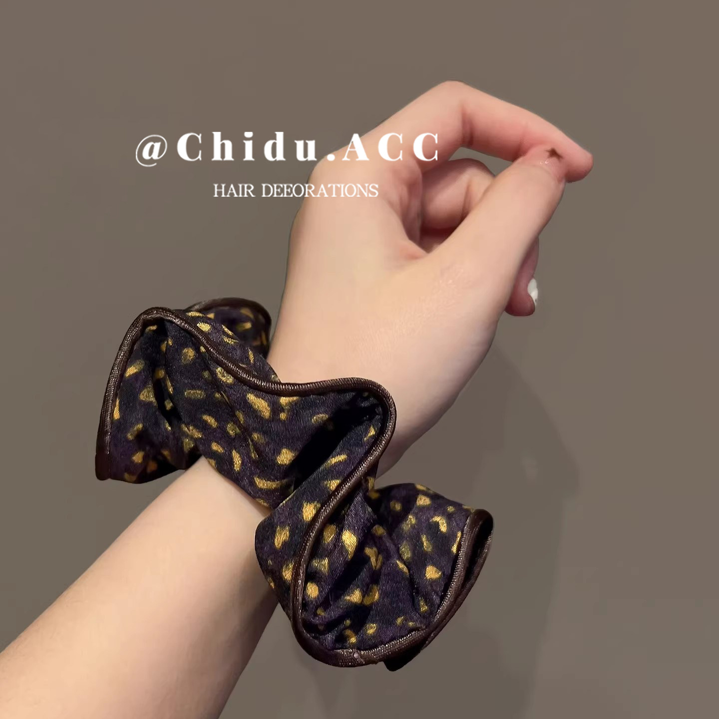 韩系时尚百搭棕咖布艺发圈气质扎马尾发绳秋冬新款双层肠圈头绳女,饰品/流行首饰/时尚饰品新,发饰,淘宝优惠券,粉丝福利购,淘宝优惠卷