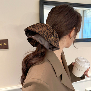 时尚复古豹纹丝绒裙摆马尾抓夹女秋冬新款高级感后脑勺半扎发头饰