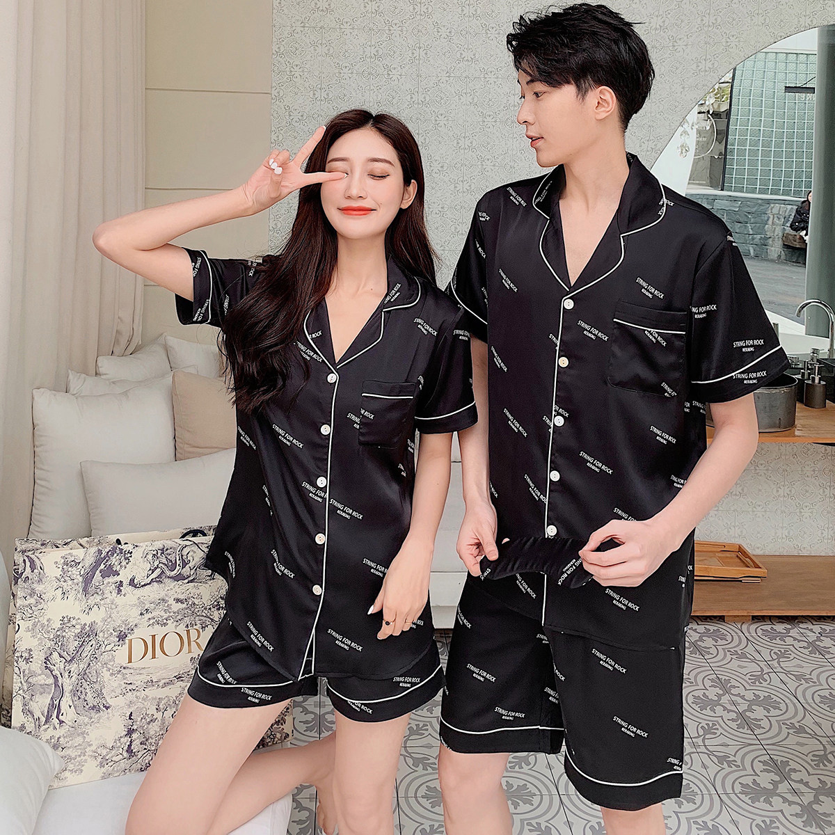 3ins情侣睡衣女性感夏天冰丝薄款绸缎翻领男士网红短袖家居服套装