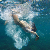 B576潜水女孩水下高清摄影模特艺术人像作品欧美图片素材照片图库