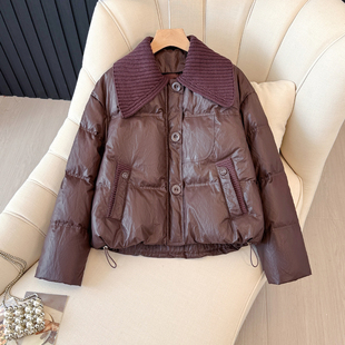 咖色设计感短款羽绒服女2025冬季新款针织翻领加入保暖面包服外套