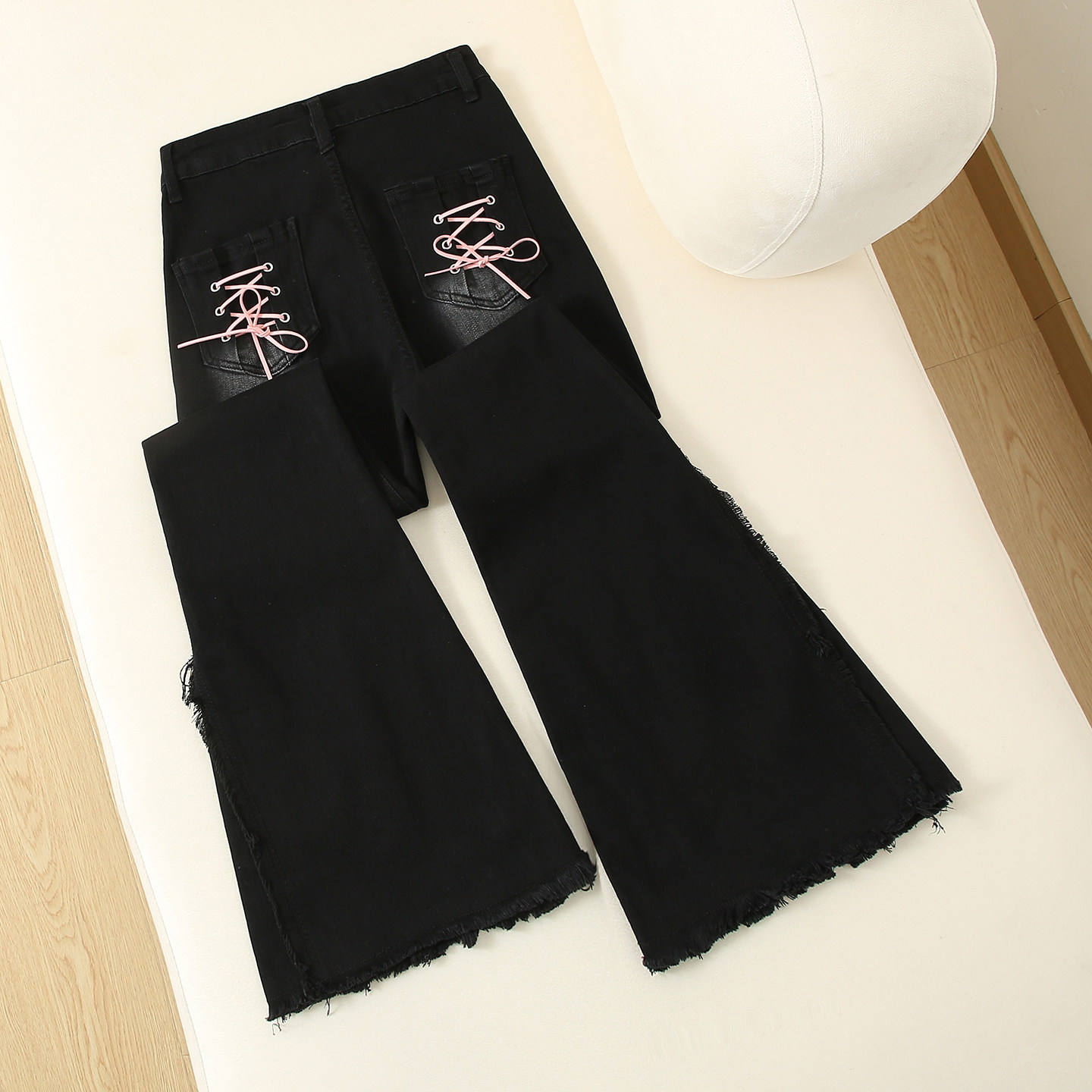 黑色毛边微喇牛仔裤女2025新款