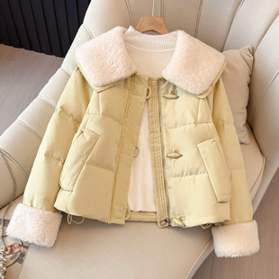 黄色韩系羽绒服女2025冬季新款小个子翻领牛角扣鸭绒保暖短款外套