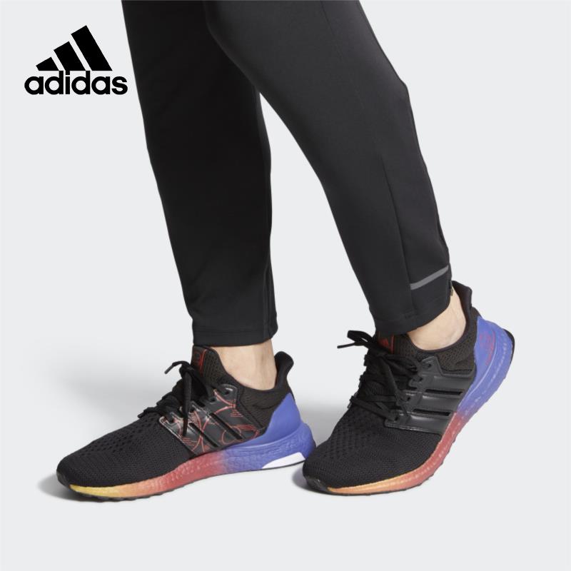 阿迪达斯跑步鞋Adidas