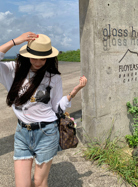 tingtings 白色印花长袖t恤女秋季新款宽松防晒打底衫舒适上衣