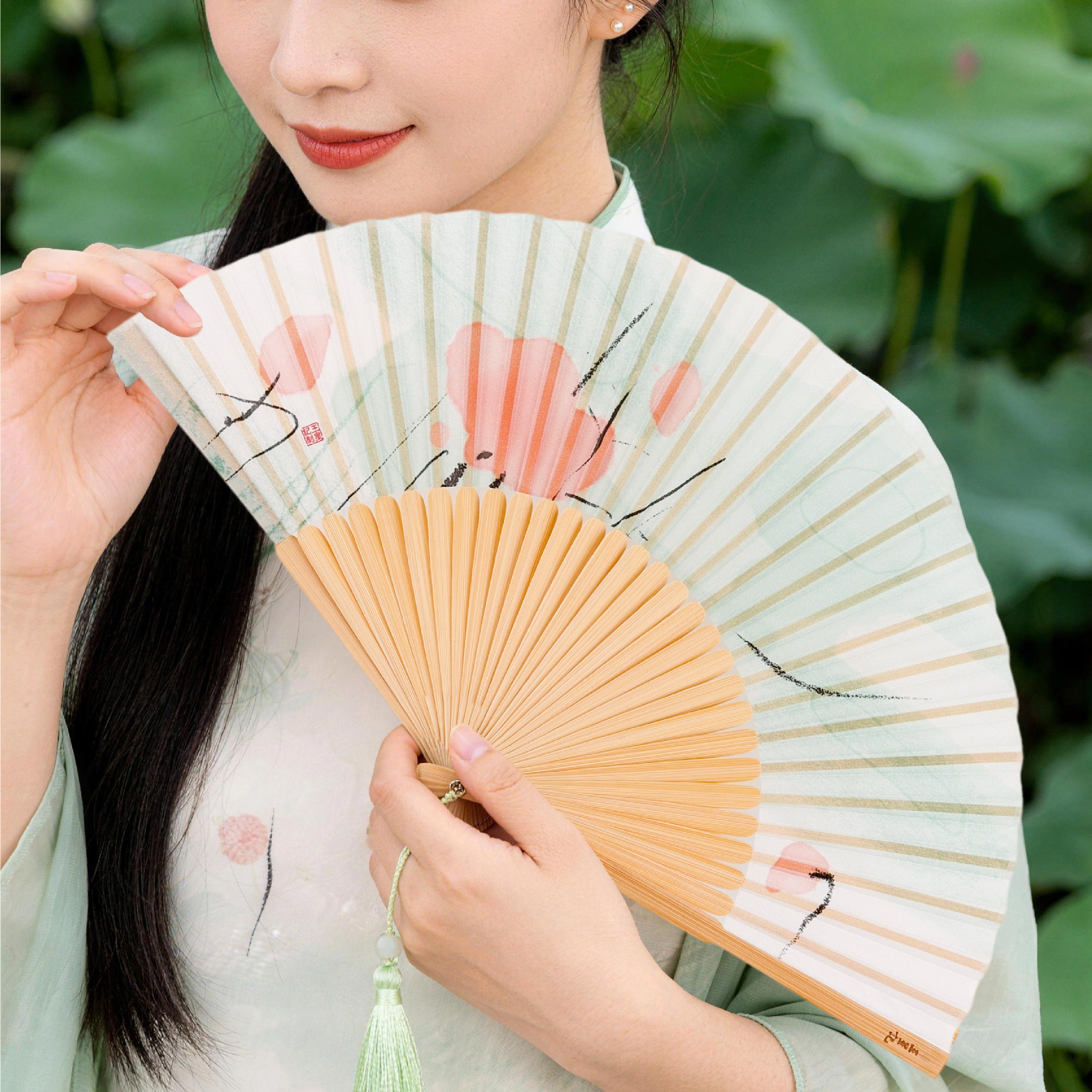 王星记新中式折扇古风扇子夏季女扇便携折叠扇中国风汉服旗袍竹扇图片