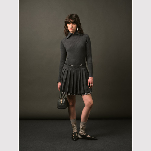 TOP家 法式复古学院风坑条羊毛混纺针织翻领长袖双层百褶连衣裙