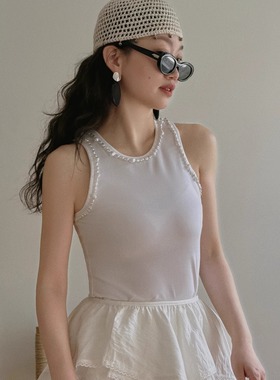 TOP家 艺术美感 法式复古高质仿巴洛克珍珠U领修身针织白色背心