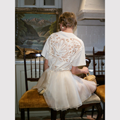 荃棉短袖 TOP家 T恤 复古重工 立体花卉浮雕镂空刺绣 剪影光斑 法式