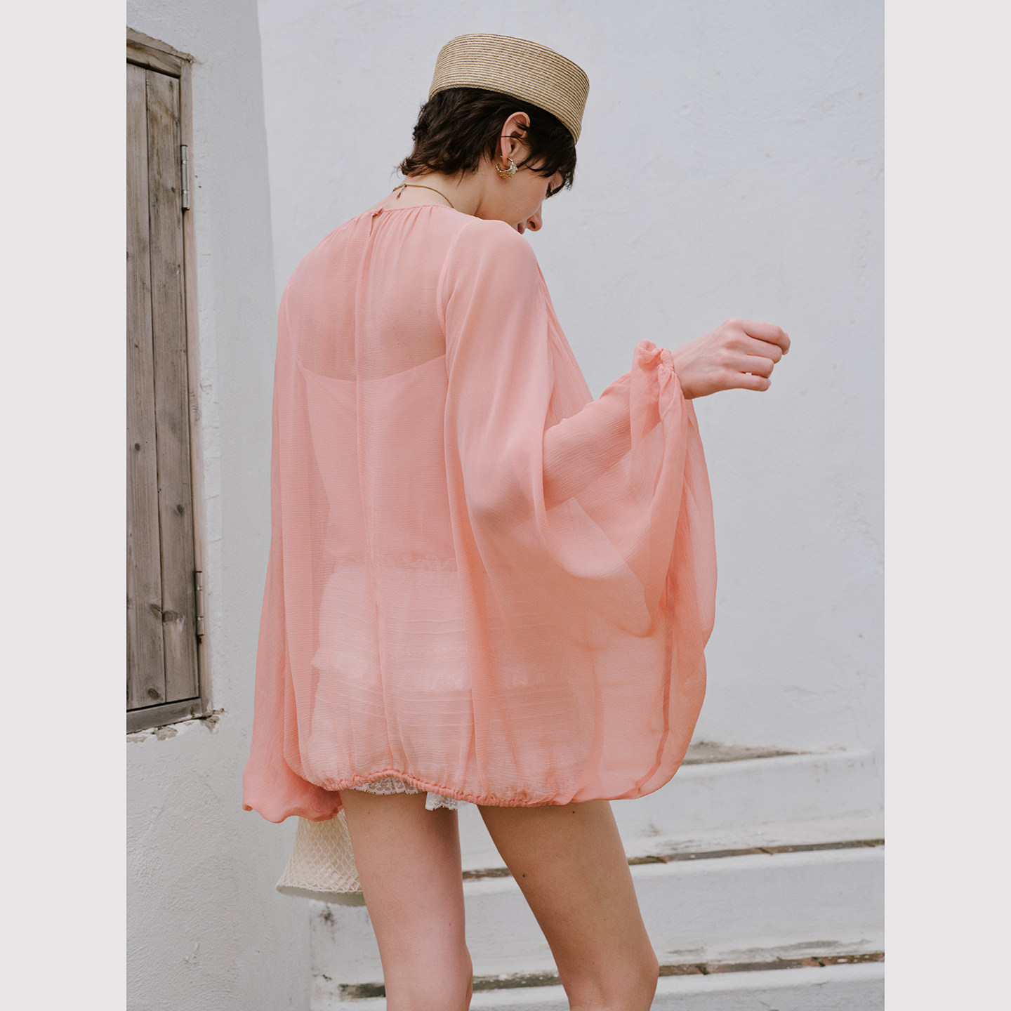 TOP家 松弛浪漫 法式复古优雅空气感轻薄垂坠 蝙蝠袖清凉度假罩衫