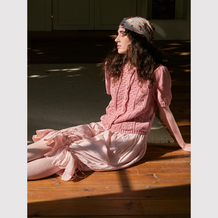 春日桃花 针织开衫 法式 花苞短袖 外套 温柔复古小珠片点缀 TOP家