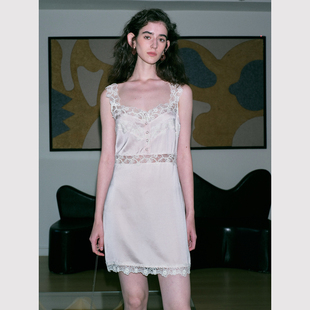 松弛显贵可外穿蕾丝拼接醋酸缎面无袖 TOP家 法式 sexy 连衣裙 soft