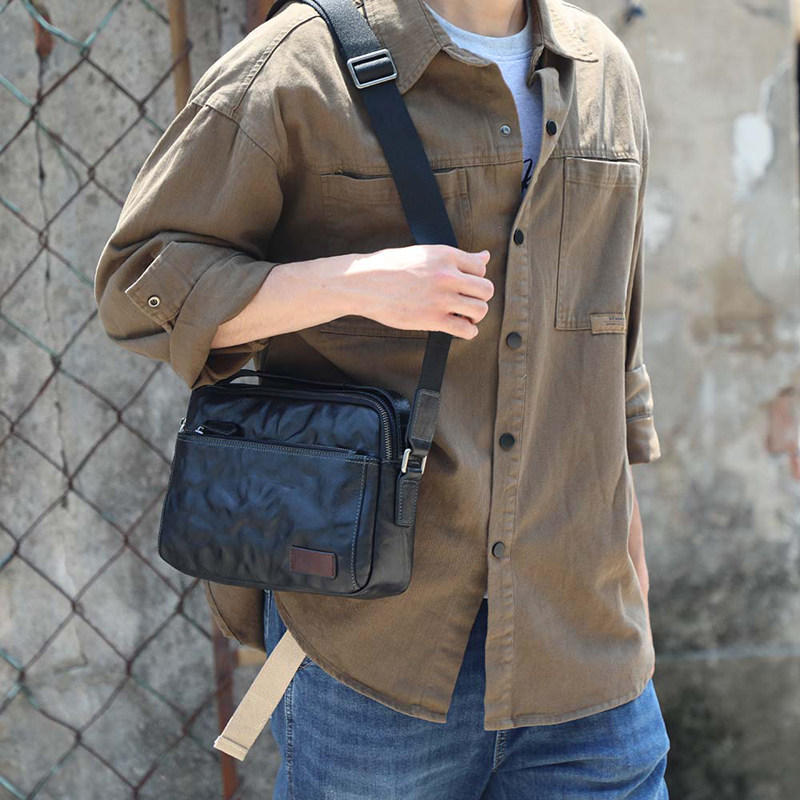 tryheal 斜挎包男款黑色真皮男士斜挎小包植鞣牛皮潮牌胸包单肩包