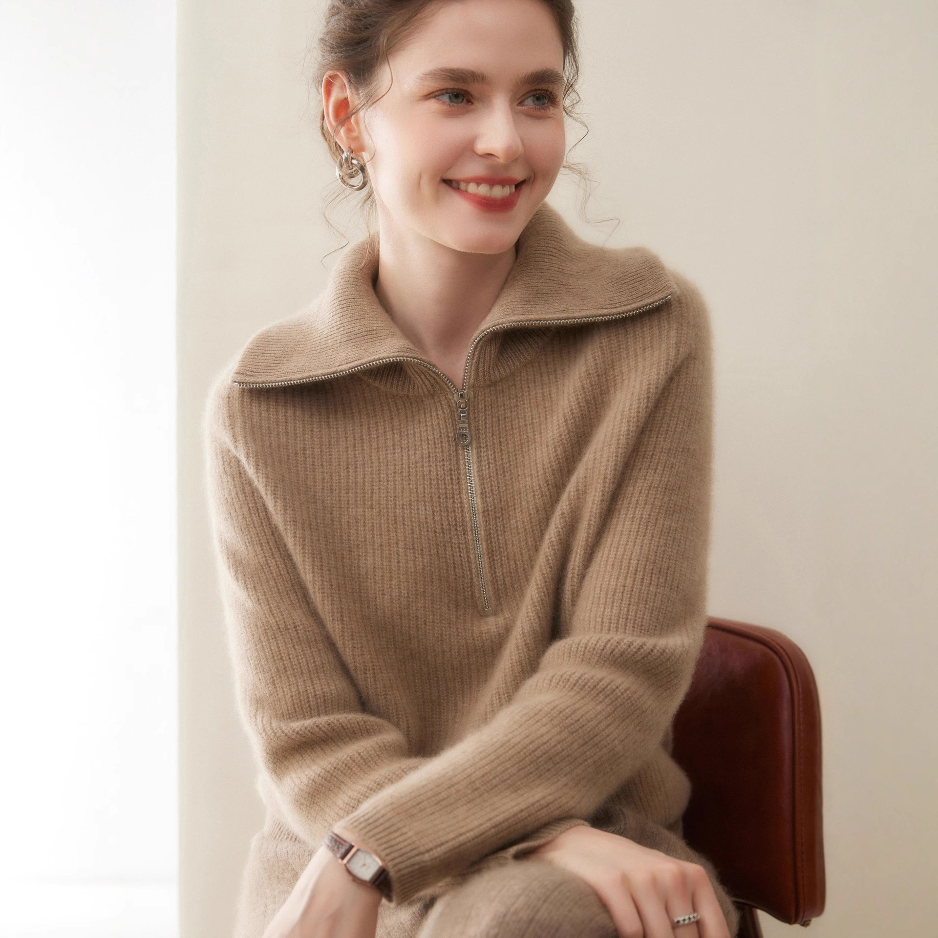 2025秋冬新款双股加厚大翻领羊绒衫女元宝针拉链套头山羊绒毛衣