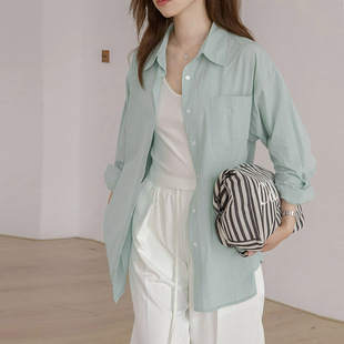 休闲落肩气质翻领上衣叠穿衬衣 女2026春夏新款 淡绿色微皱长袖 衬衫