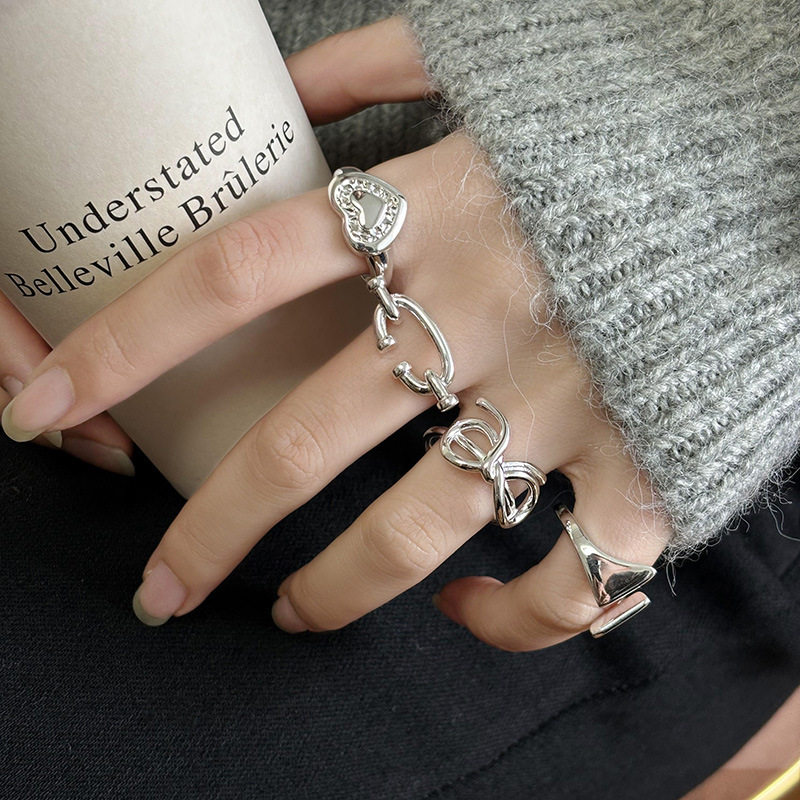 日韩潮流时尚叠戴戒指女蝴蝶结爱心形可调节几何感轻奢食指环包邮