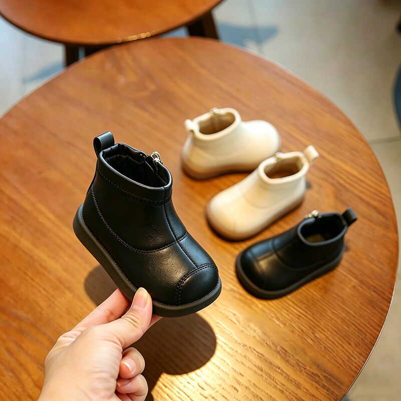 秋季女宝宝短靴秋冬款软底学步鞋男童靴子冬季女童马丁靴儿童皮靴图片