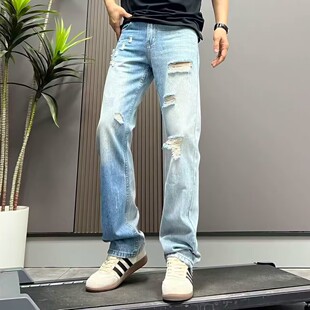 高级感破洞牛仔裤男宽松水洗浅蓝色刮烂直筒长裤2026春夏新款裤子