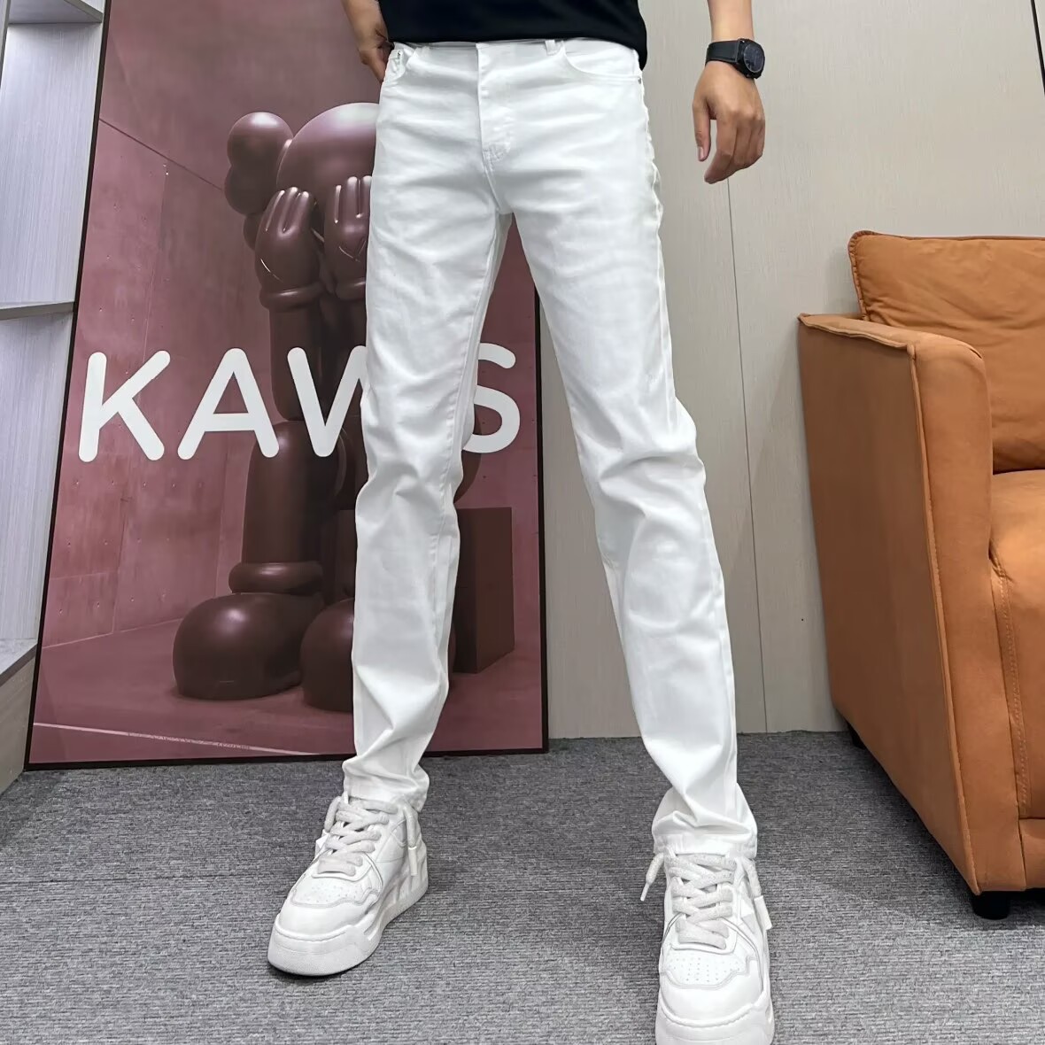 高端白色牛仔裤男修身小直筒韩版潮流简约百搭弹力休闲小脚长裤子