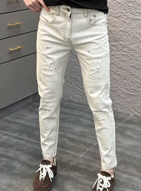 浅灰色牛仔裤男修身小脚破洞补丁九分裤2025夏季新款时尚泼墨裤子