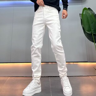 高端简约韩版牛仔裤男修身小脚米白色长裤2026春夏季新款休闲裤子