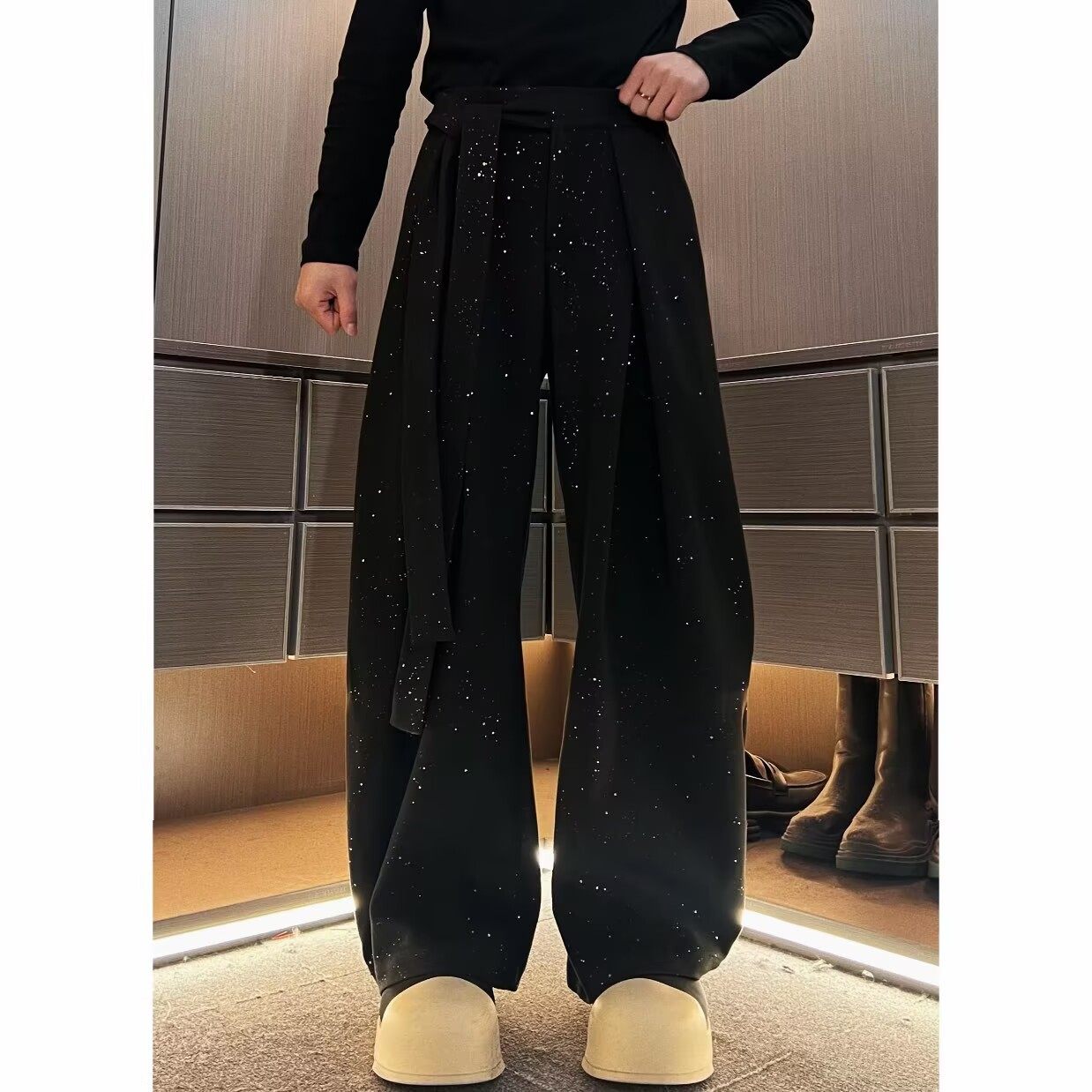 设计款满天星烫金阔腿裤男宽松秋冬季新款时尚毛呢面料褶皱弯刀裤,男装,西裤,淘宝优惠券,粉丝福利购,淘宝优惠卷