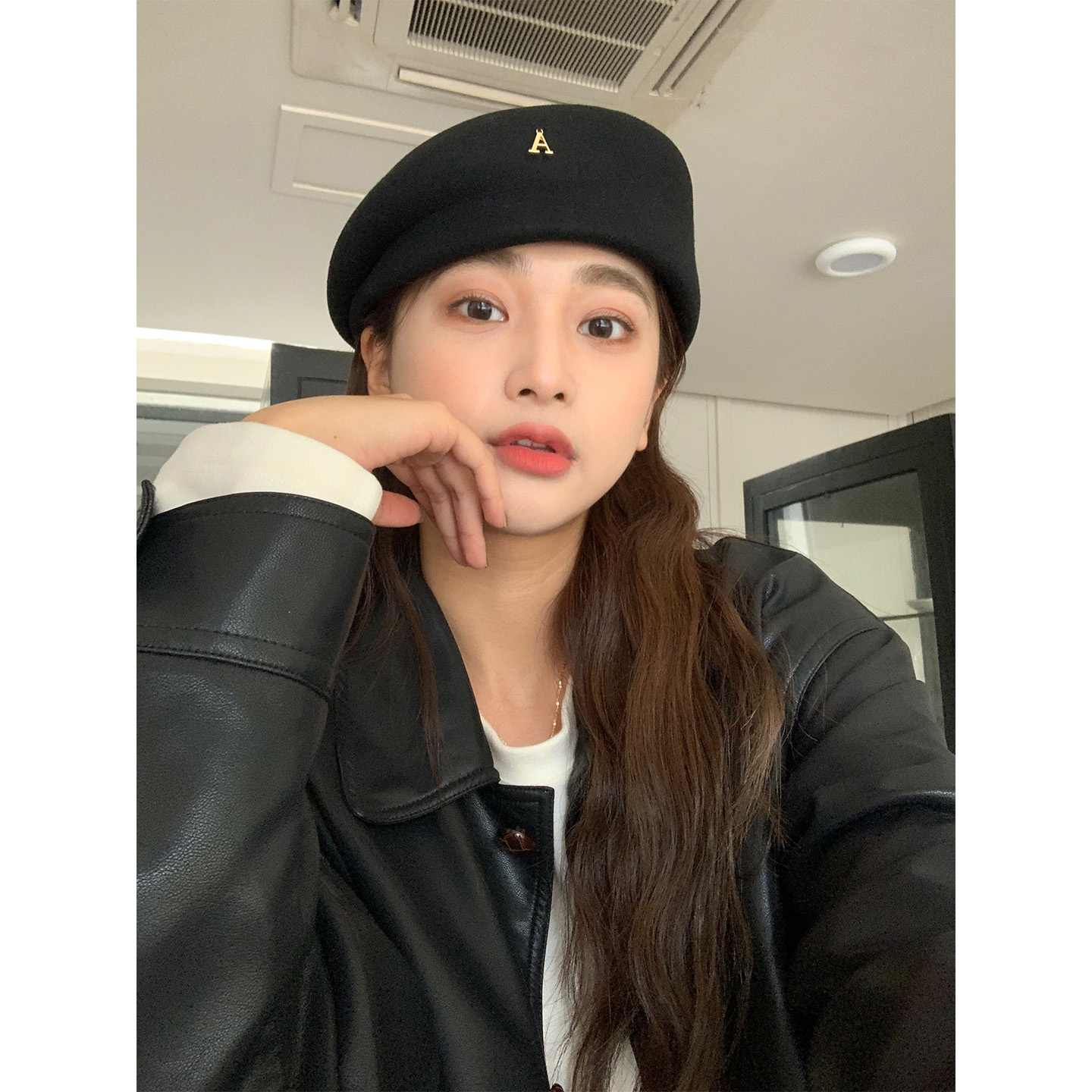 出口韩国~黑色羊毛贝雷帽女秋冬复古显脸小帽子百搭羊毡帽报童帽