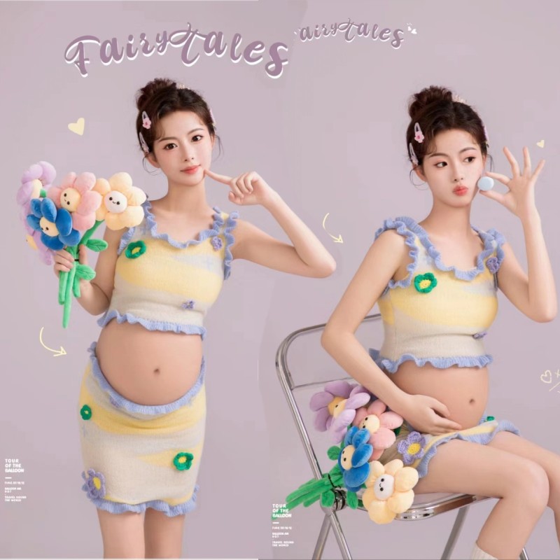 可爱孕妈咪在家拍艺术照写真服装