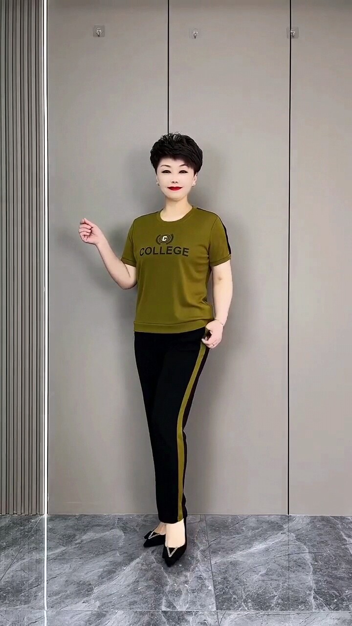 洋气时尚经典女神夏季薄款纯色字母长腿裤套装宽松加肥甜美女装