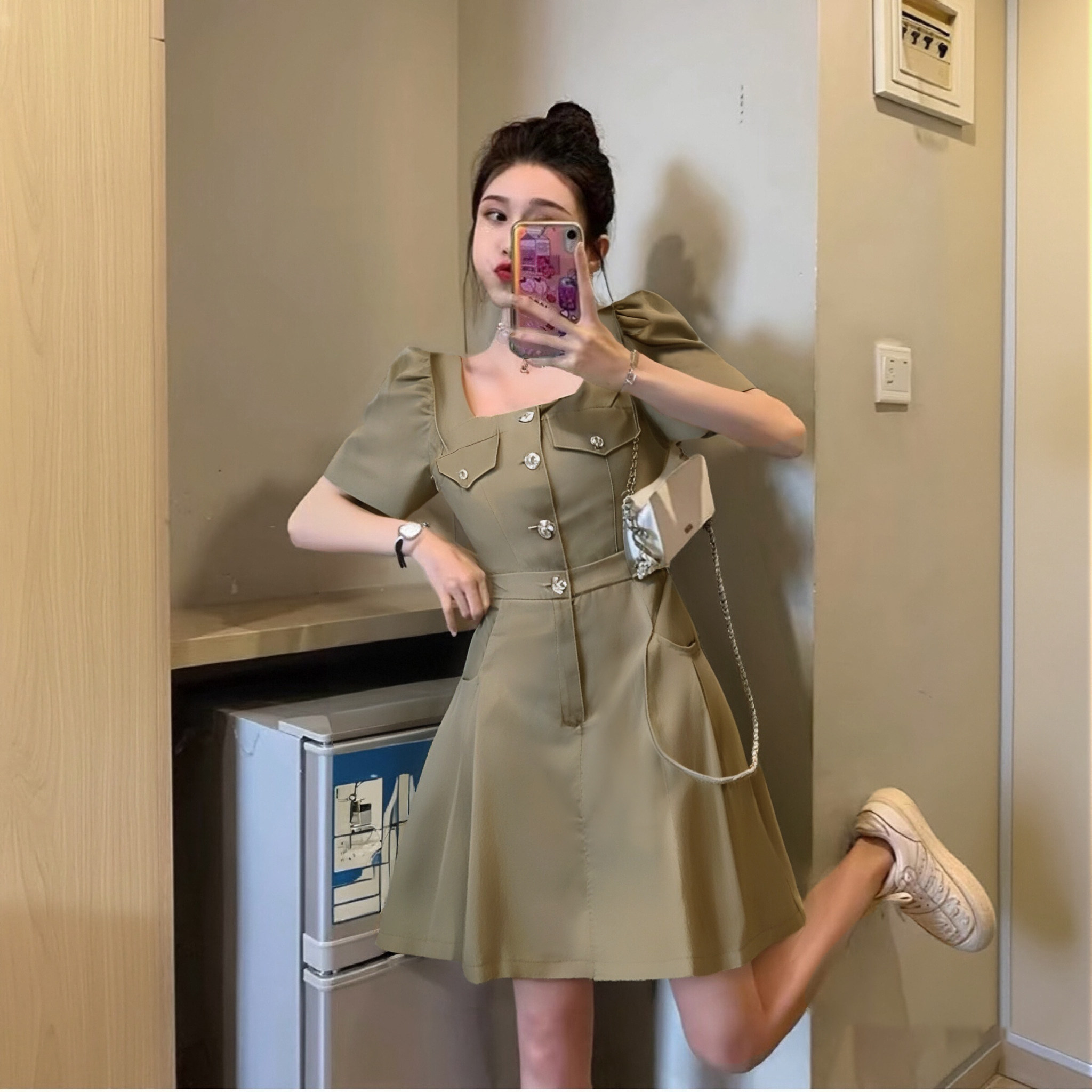 小香风独特别致连衣裙方领泡泡袖短裙夏高级感A字高腰百褶裙6915A