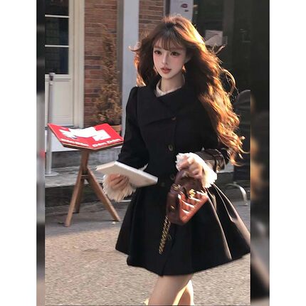 2025秋季新款有里布摩登主义收腰大裙摆风短款掐腰连衣裙LJ0133