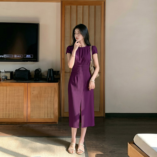 2026夏季新款女法式高级感时尚收腰显瘦气质优雅修身连衣裙D8713