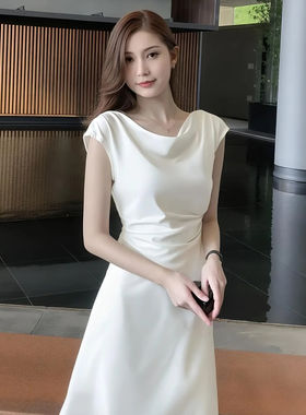 2026春季小众名媛优雅气质轻奢休闲百搭白色修身短款连衣裙D2970