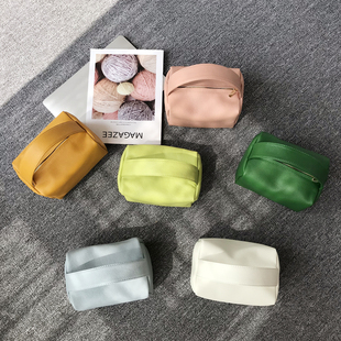 小众设计头层牛皮小方包手提小包软皮简约大容量拉链河豚包包女包