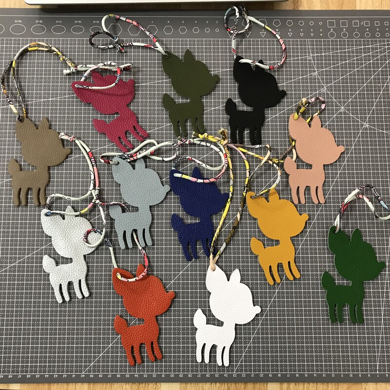 头层牛皮卡通动物小鹿挂件真皮吊饰钥匙扣双面可爱挂饰包包配饰女