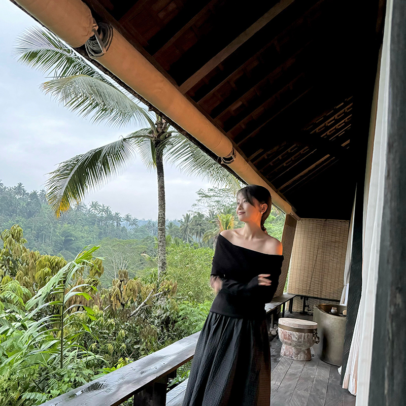 设计师原创一字翻领毛衣