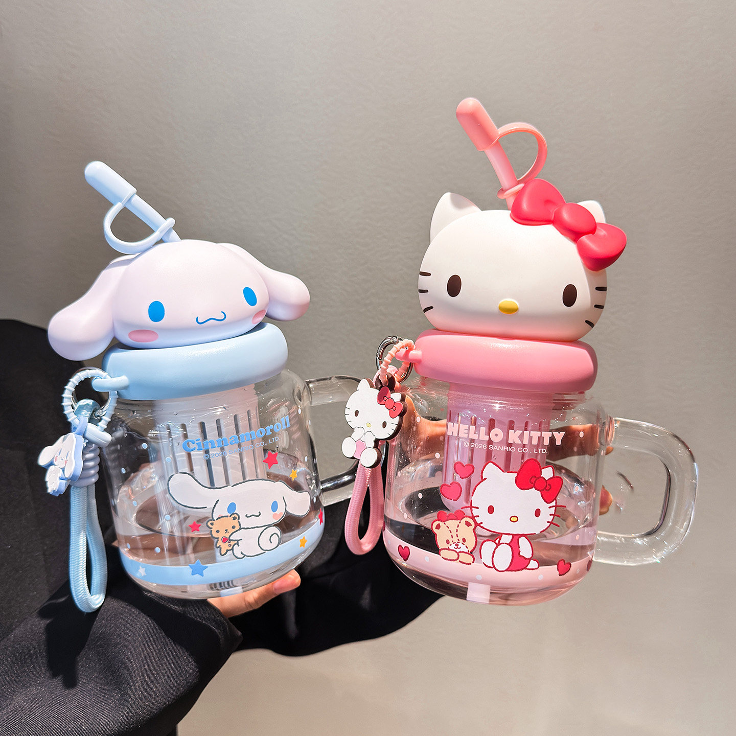 三丽鸥水杯玻璃杯女生高颜值HelloKitty吸管杯带手柄大容量果茶杯