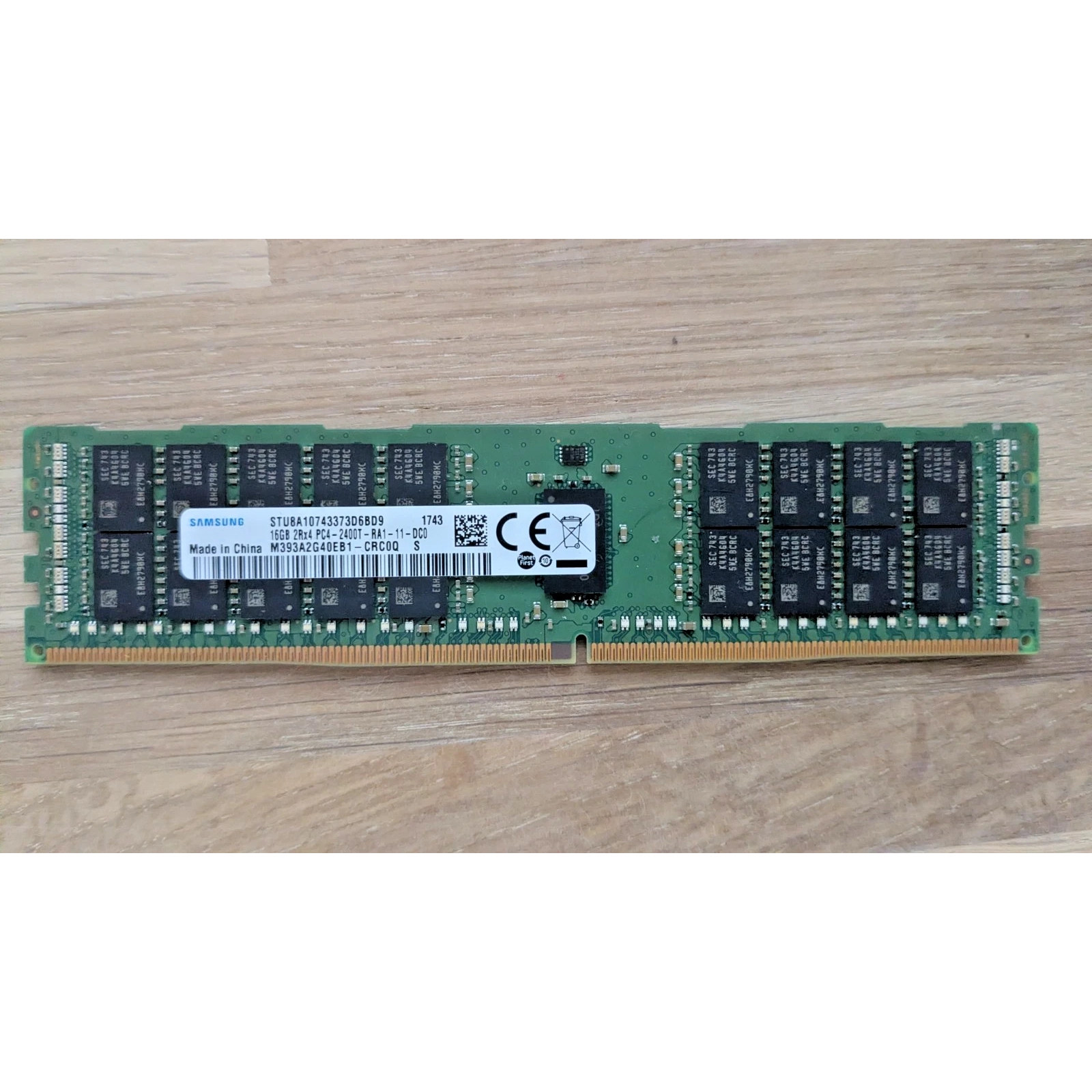 三星原厂16G 2RX4 2400T M393A2G40EB1-CRC0Q服务器内存DDR4 REG