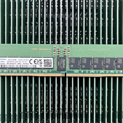 三星 M321R4GA3PB0-CWM 服务器内存32G 2RX8 PC5-5600B ECC RDIMM