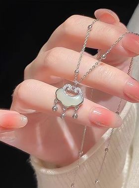 新款平安锁锁骨项链女颈链百搭锁骨链简约如意平安锁吊坠批发