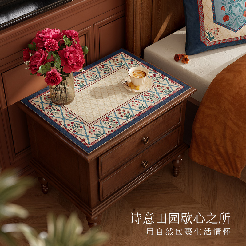 范居态度皮革床头柜垫美式花砖